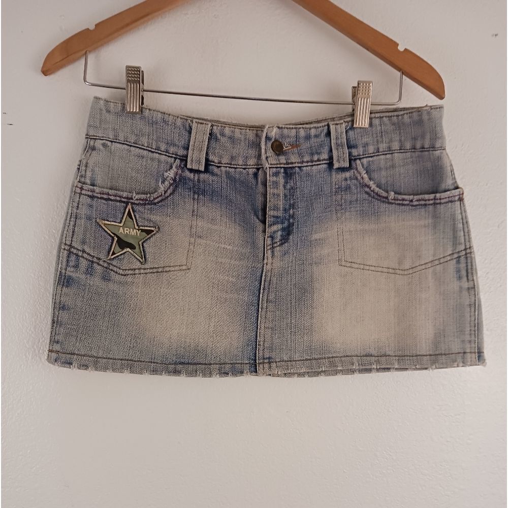 Doodad blue distressed mini jean skirt size L